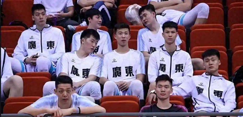 九游-CBA季后赛爆冷！广东1-2惜败北京，无缘四强，周琦成晋级关键